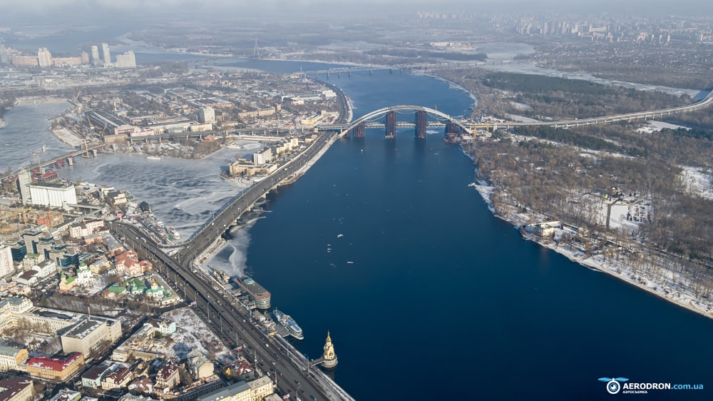  с квадрокоптера (дрона)